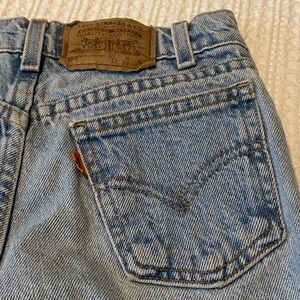 Vintage 90’s Levi’s shorts, 550 relaxed fit,size 12, w 26